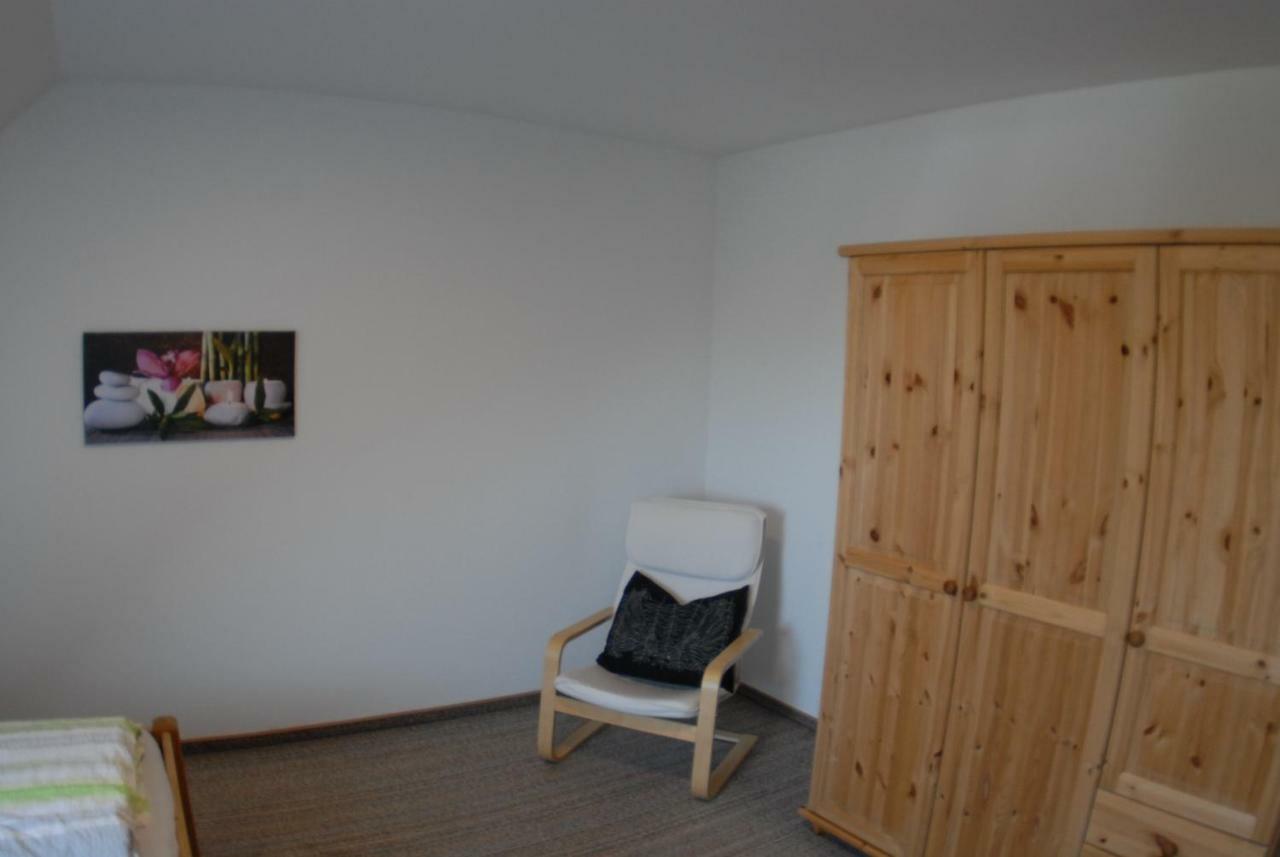 Hof Olde Warft Apartamento Oldenswort Exterior foto