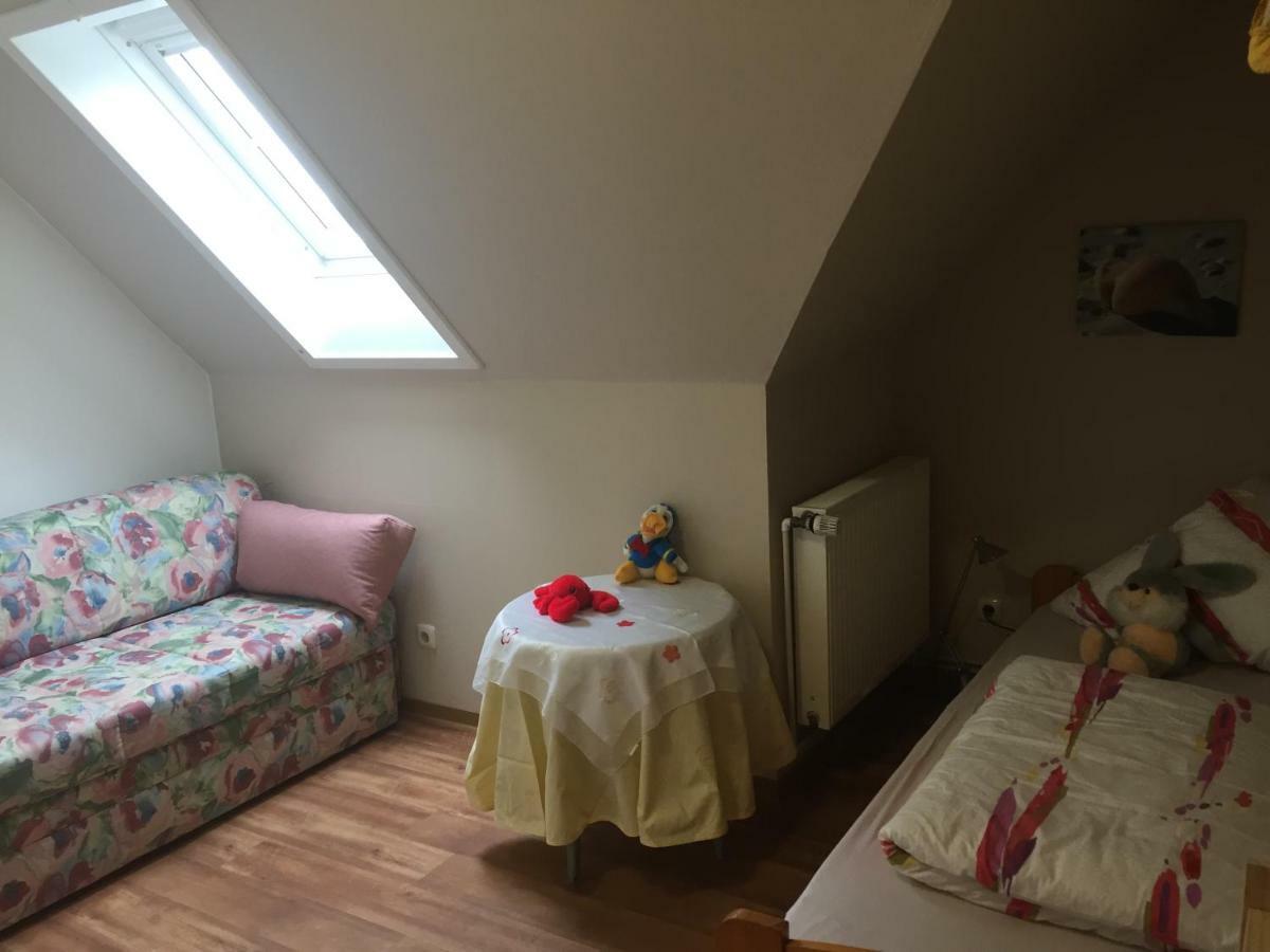 Hof Olde Warft Apartamento Oldenswort Exterior foto